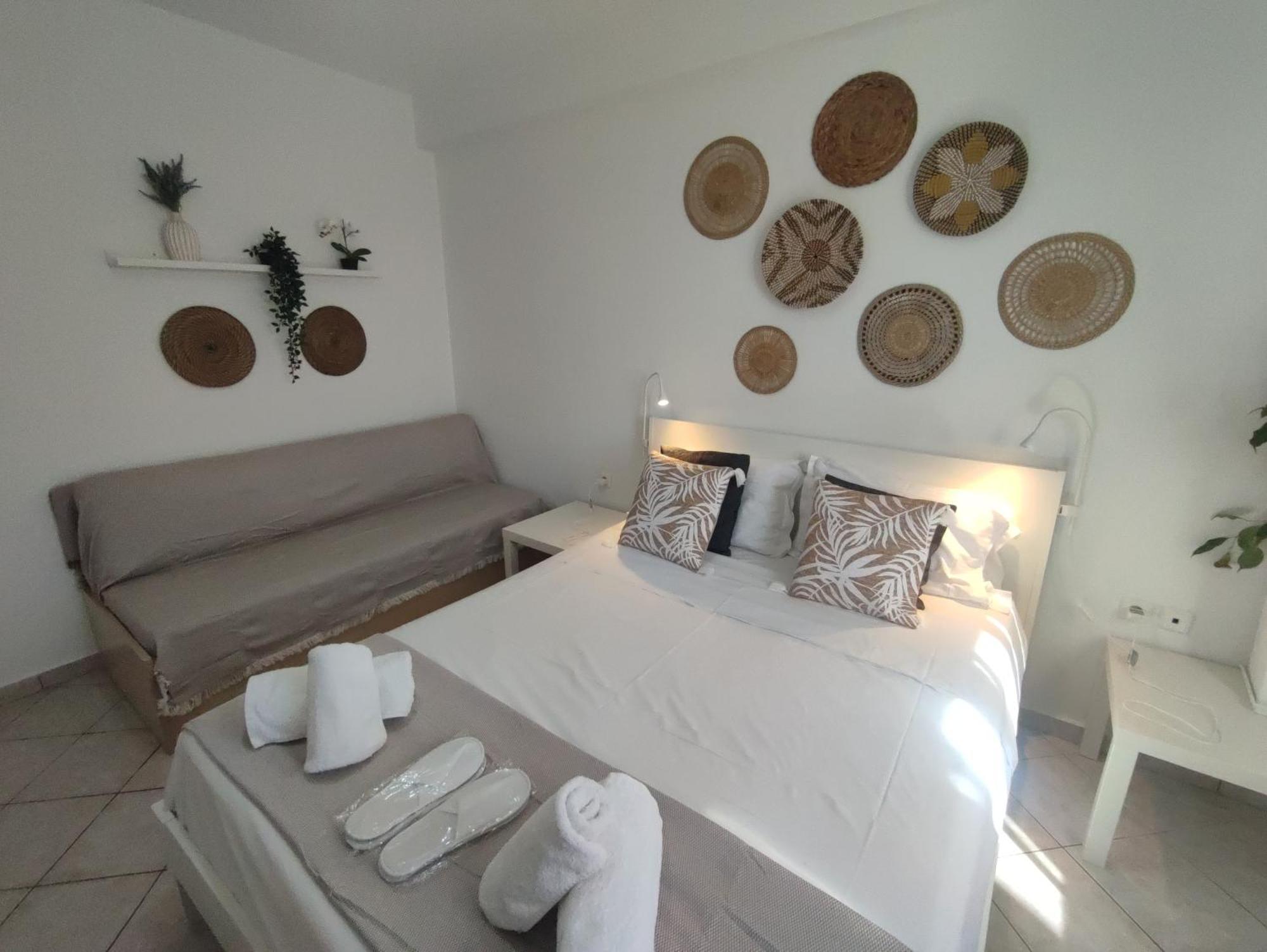 Seagull Apartments Néa Péramos エクステリア 写真